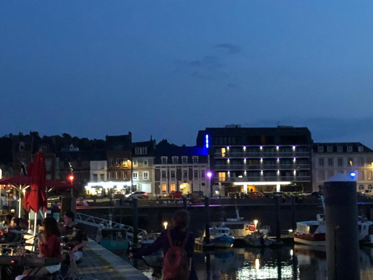 Au Coeur Du Marche 4 Etoiles Lägenhet Fécamp Exteriör bild