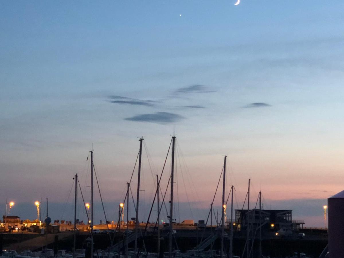 Au Coeur Du Marche 4 Etoiles Lägenhet Fécamp Exteriör bild